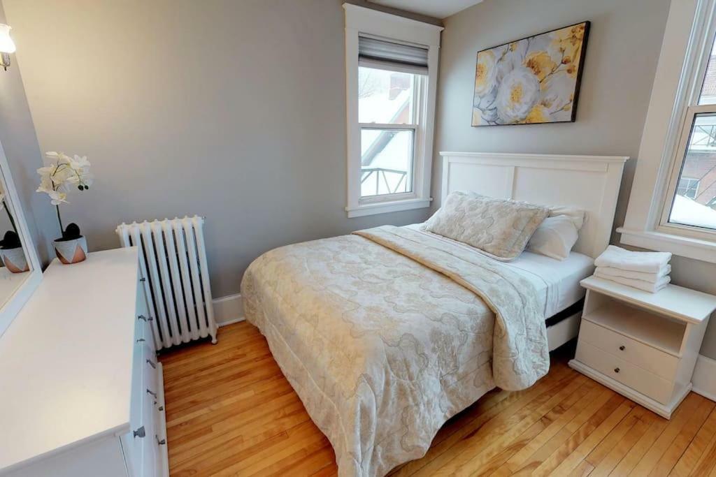 Bright, Clean, Private. In The Heart Of Downtown! Parking, Wi-Fi And Netflix Included Apartment Отава Екстериор снимка