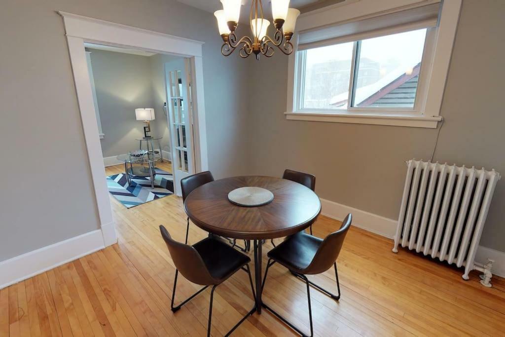Bright, Clean, Private. In The Heart Of Downtown! Parking, Wi-Fi And Netflix Included Apartment Отава Екстериор снимка